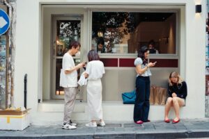 Read more about the article The Future of Personal Technology: What to Expect From Smartphones, Wearables & Smart Homes by 2030