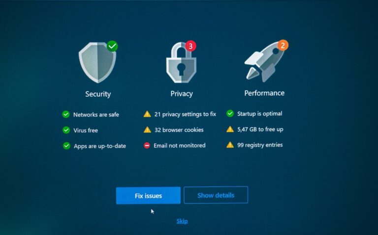 Security, privacy, and performance status with fix options.
